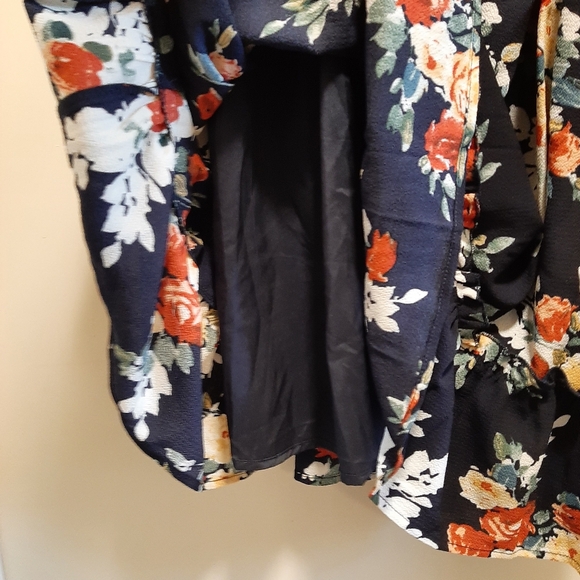 Navy halter dress, floral pattern. - Picture 4 of 5